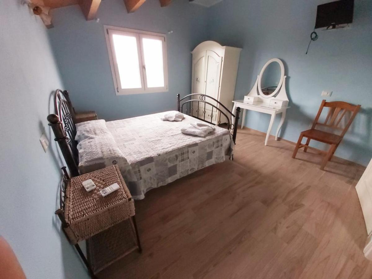 B&B Il Cenerino SantʼAntìoco エクステリア 写真